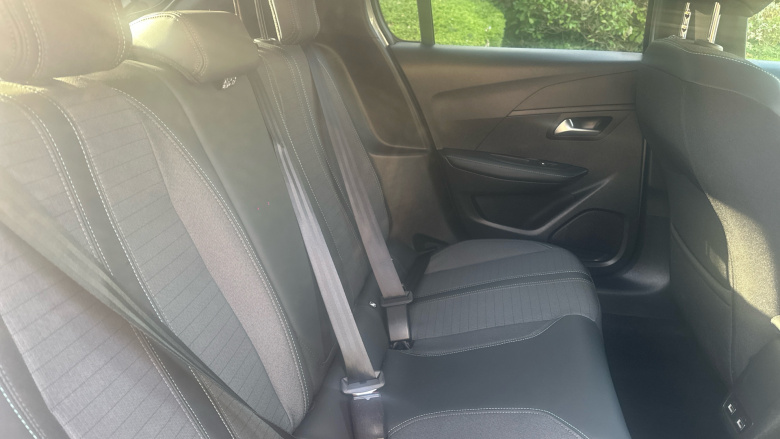 Peugeot 208 1.2 PureTech 100 Allure Premium + 5dr Petrol Hatchback